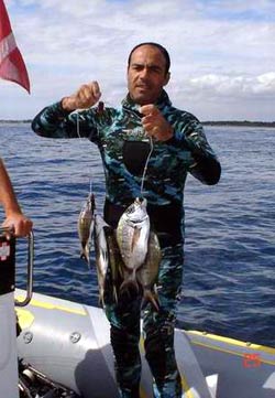 Campionato Italiano pesca in apnea II° Categoria 2004